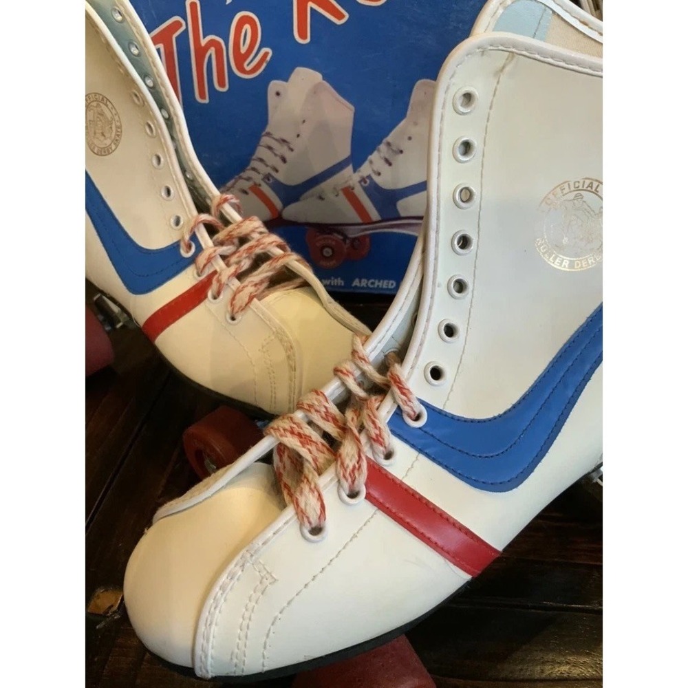 Vintage Roller Derby The Royal Roller Skates Size 3 White‎ Blue Red Arched Plate